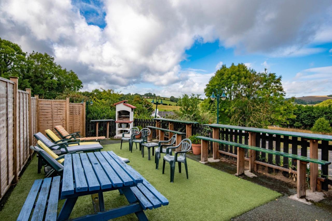 Welsh Row House Apartamento Llandegla Exterior foto