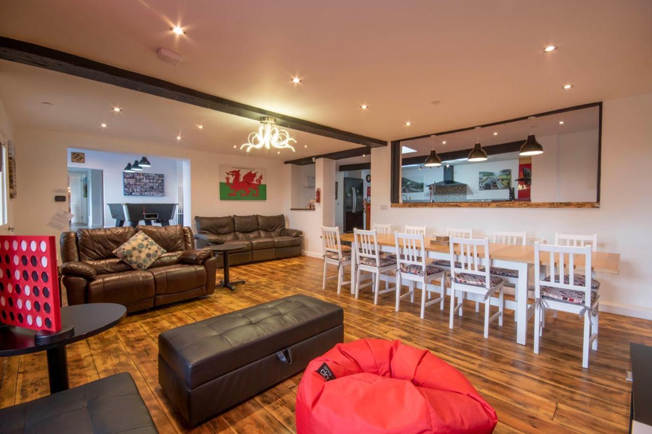 Welsh Row House Apartamento Llandegla Exterior foto