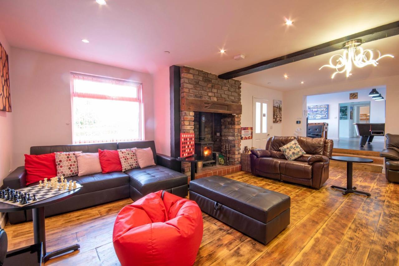Welsh Row House Apartamento Llandegla Exterior foto