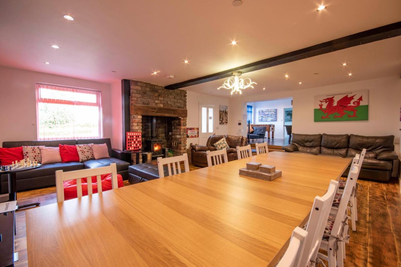 Welsh Row House Apartamento Llandegla Exterior foto