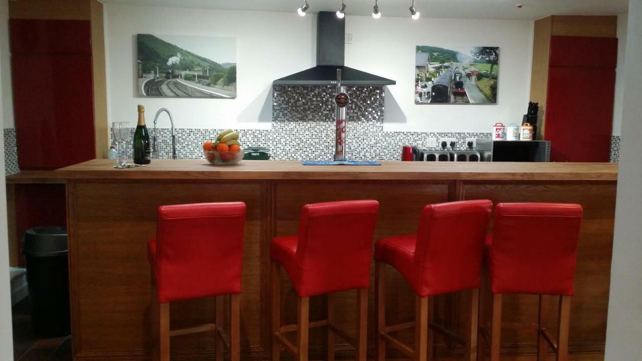 Welsh Row House Apartamento Llandegla Exterior foto